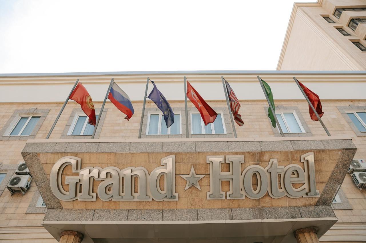 Grand Hotel Bishkek Esterno foto